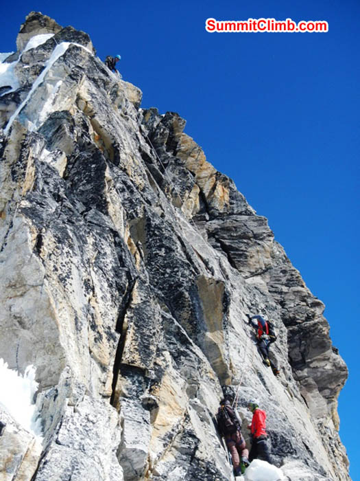 Climbers in the Yellow Tower. Mark van 't Hof Photo.