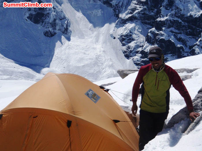 Tenji Sherpa setting up a tent in Camp 1. Photo James Barritt.