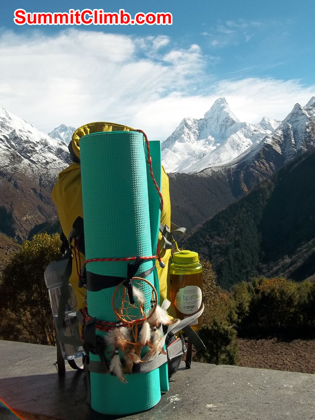 Climbing pack with the view of AmaDablam