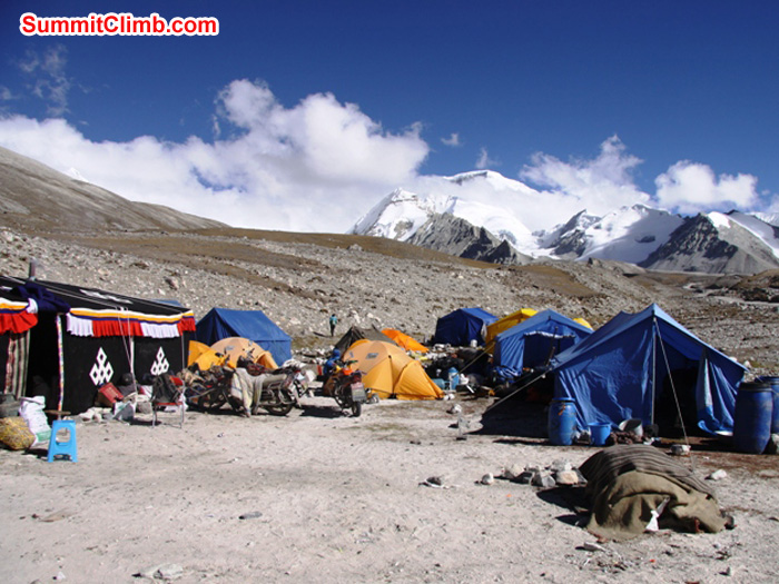 Gyepla camp. Teahouse on left, dining tent on right, Cho Oyu in the distance. Matti Sunell Photo