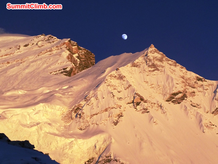 Moon rises over the shoulder of mighty Mount Cho Oyu. Photo by JJ
