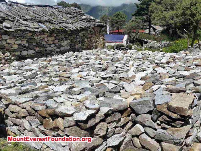 collection of stones for deboche