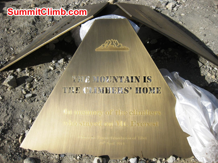 Plaque placed at Tibet Everest Basecamp in memory of Lives lost on 18 April 2014 and all climbers who have lost their lives on Everest “The Mountain Is The Climbers Home. In Memory of The Climbers Who Stayed on Mount Everest” – Photo Mia Graeffe