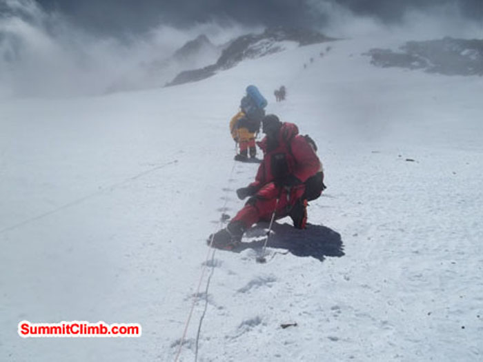 Rope going up to Camp 2 on a cloudy day (Beow Lim)