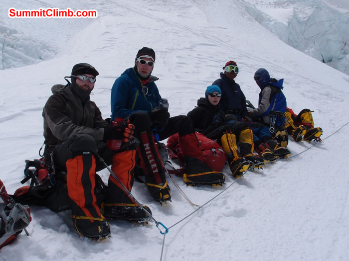 Just below North Col, members resting, Chris Bailley, David O'Brien, Rikke Hojland, Nganga Nuri Sherpa and Gelje Sherpa. Photo Martin.
