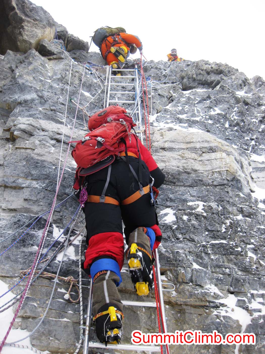 Climber descending 2nd step after Everest summit - Photo Mia Graeffe
