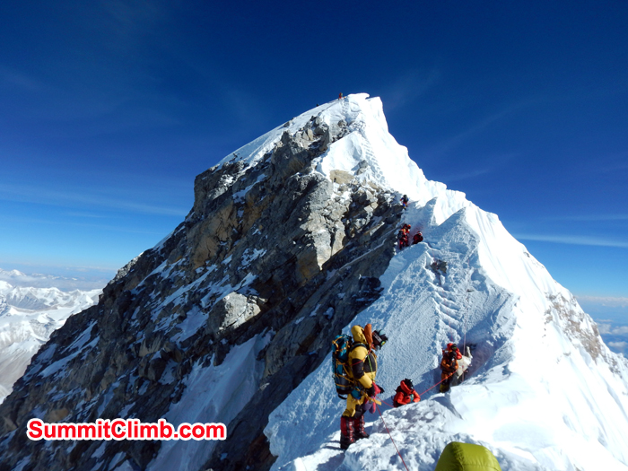 Clear view of the famous hillary step
