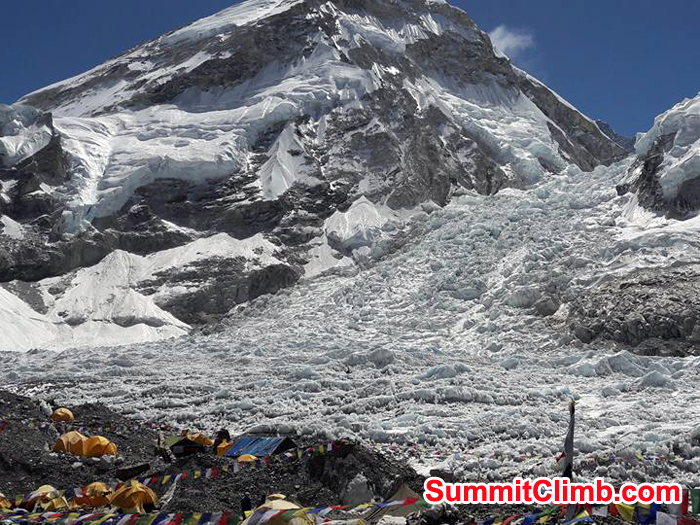 Everest Basecamp khumbu Icefall