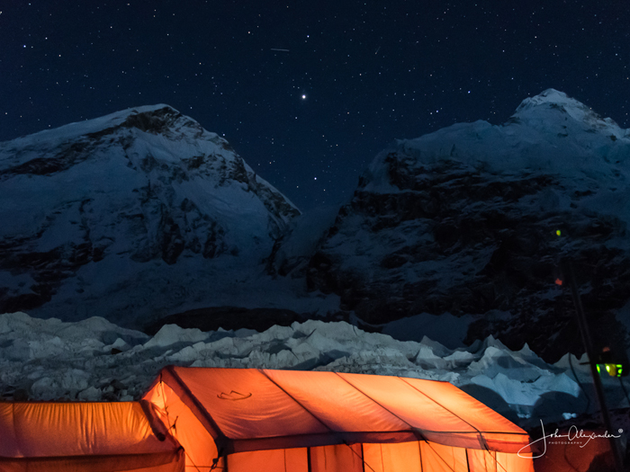 Night at Summitclimb Everest basecamp