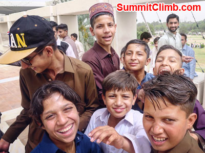 Kids on the rooftop. Islamabad. Bond Photo