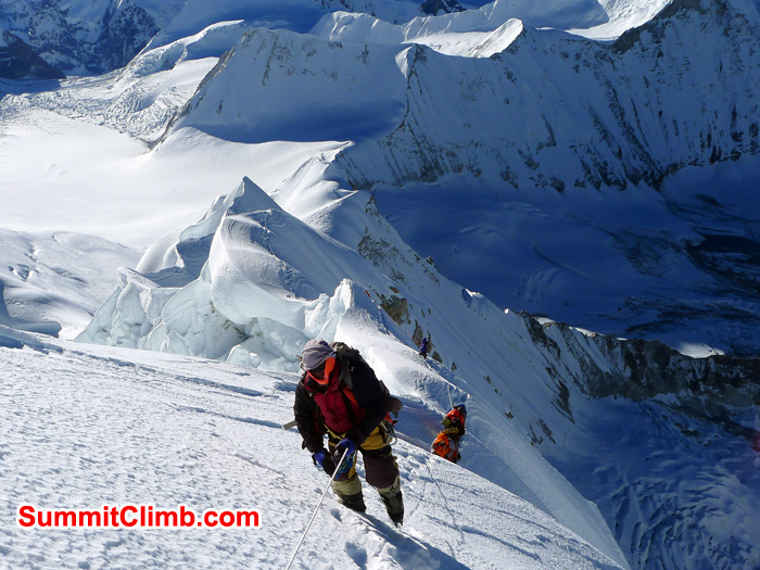 Climbers on the way to Summit of Baruntse
