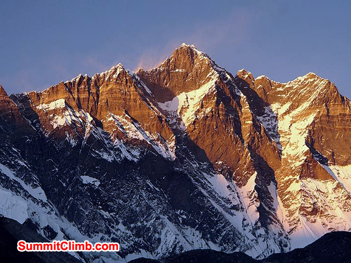 lhotse wall at sunset with everest on the left side