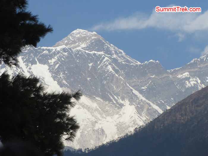 Frist view of Everest while walking through namche hill. Photo Henri Vos