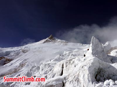 You can see the summit of Manaslu. Photo Puwei L