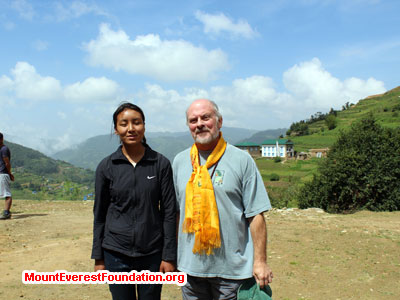 nepal volunteer trek, nurse